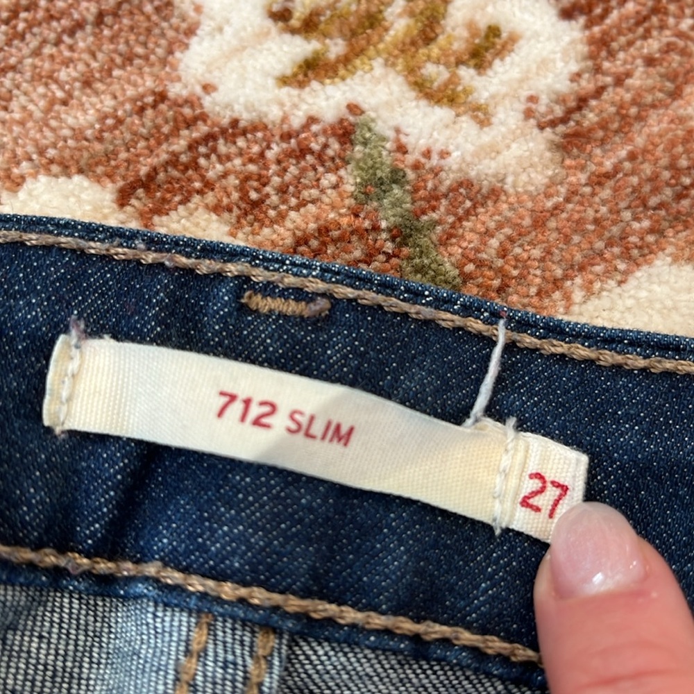 Levi 712 Slim Jeans - Picture 3 of 4
